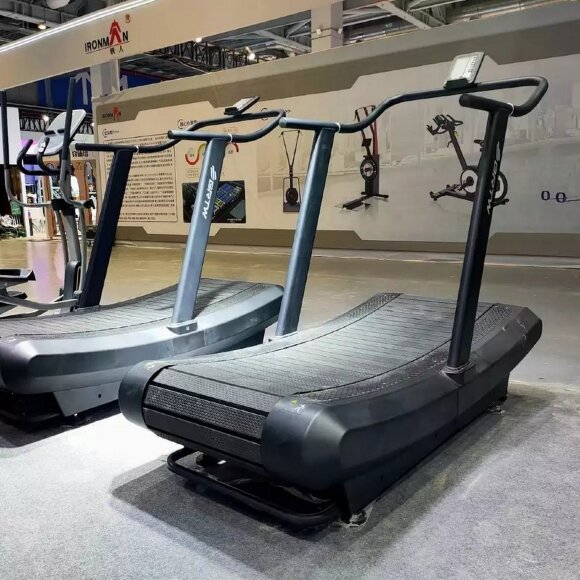 Беговая дорожка Insight Fitness TT-X20 Беговая дорожка Insight Fitness TT-X20